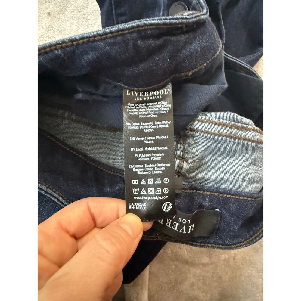 Liverpool Los Angeles Jeans Women's 2/26 The Crop Love Cuffed Dark Wash - Picture 5 of 6